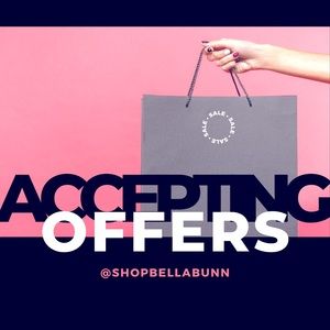 MAKE ME AN OFFER!!!🛍🛍